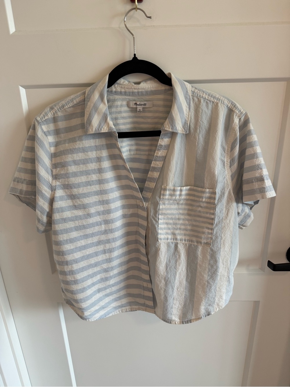 Madewell Women’s XL Blue White Mixed Stripe Short Sleeve Button Down Shirt